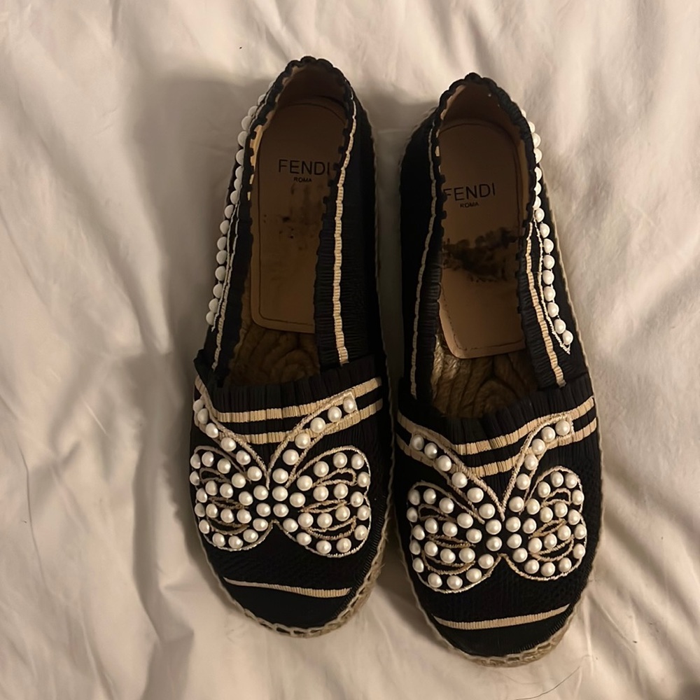 Fendi espadrilles great condition size 35 womens